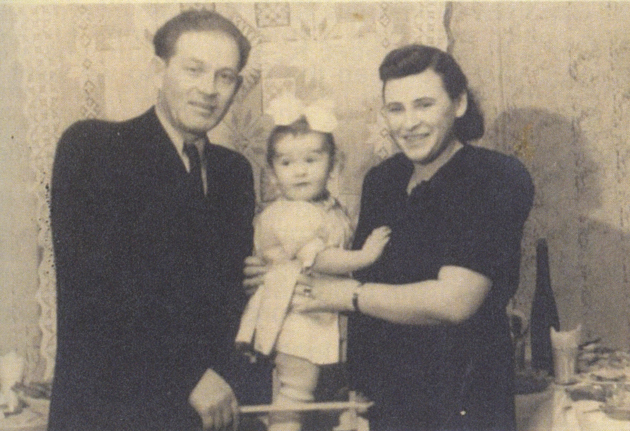 Minia Jay Kalish's 1st Birthday
