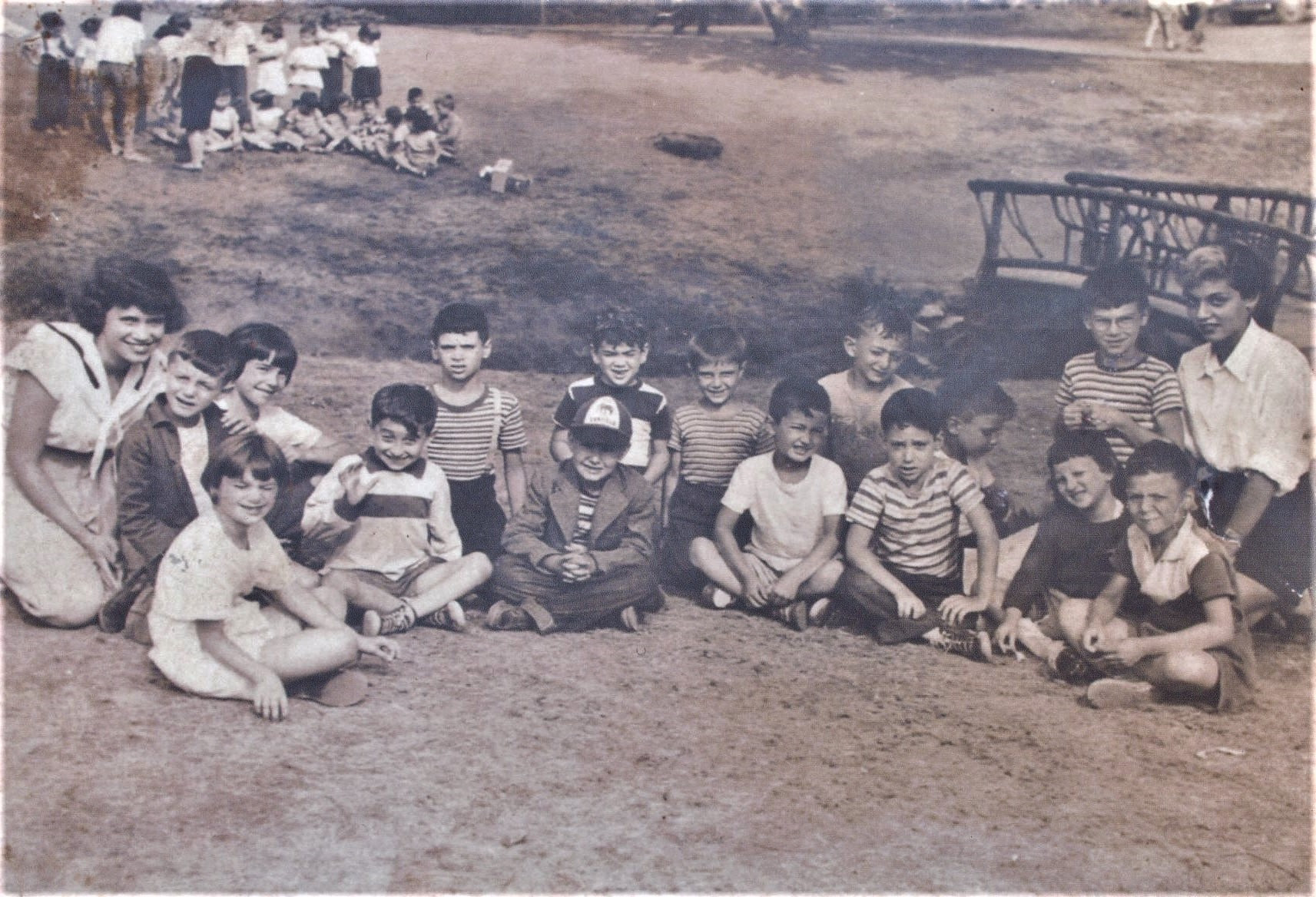 Bobby Nussman, Carol Pomper, Barry Pinchefsky, Zalman Kaplan, David Greenwald, Liz Alson, Howard Bromberg, Gerald Kane, Louis Rosen, Howard Zeiderman