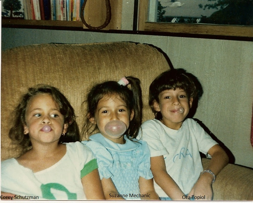 Fair Lawn NJ, blowing bubbles, Corey Schutzman, Suzanne Mechanic, Ora Topiol