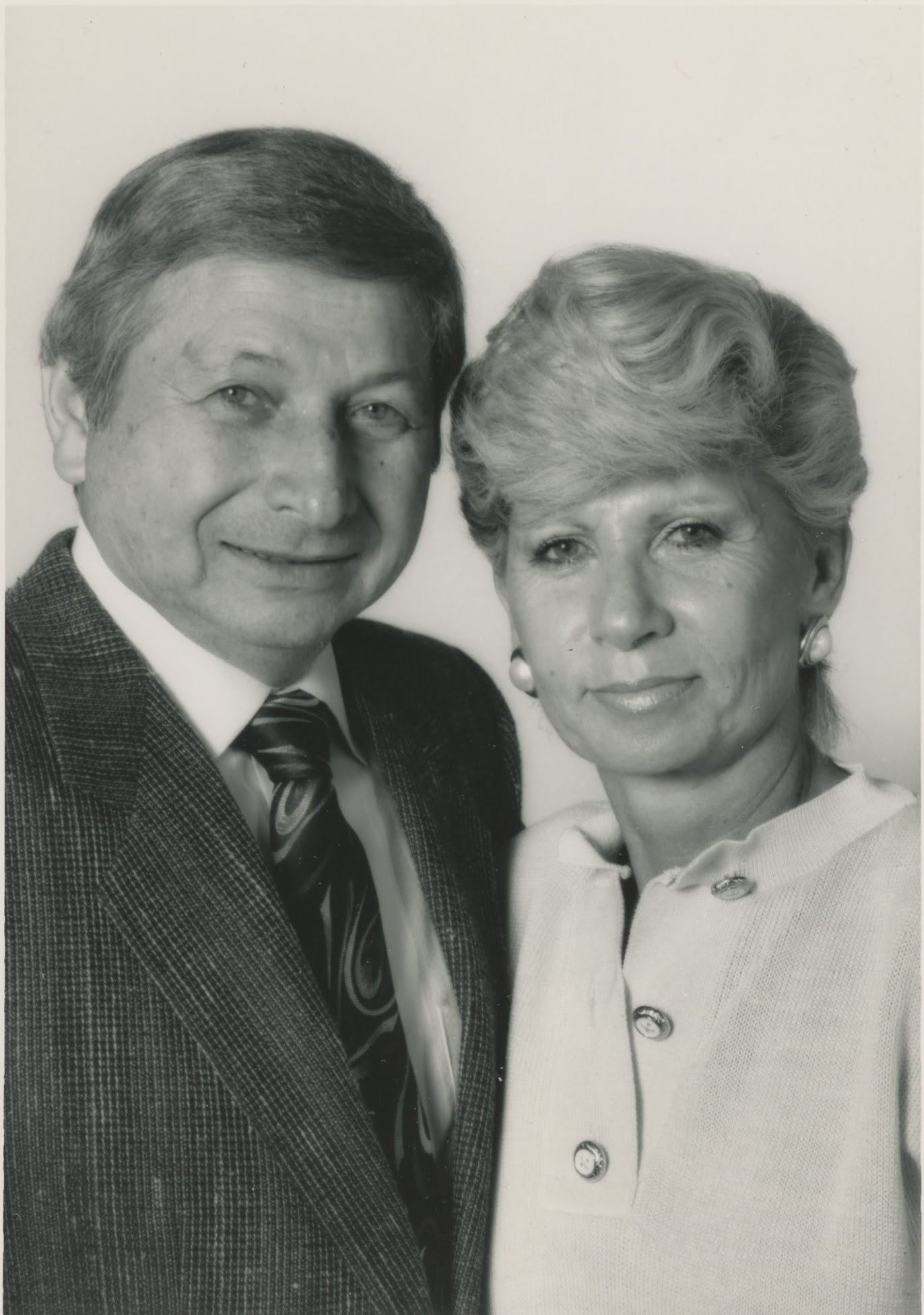 Rachel & Myron Blumenstyk 