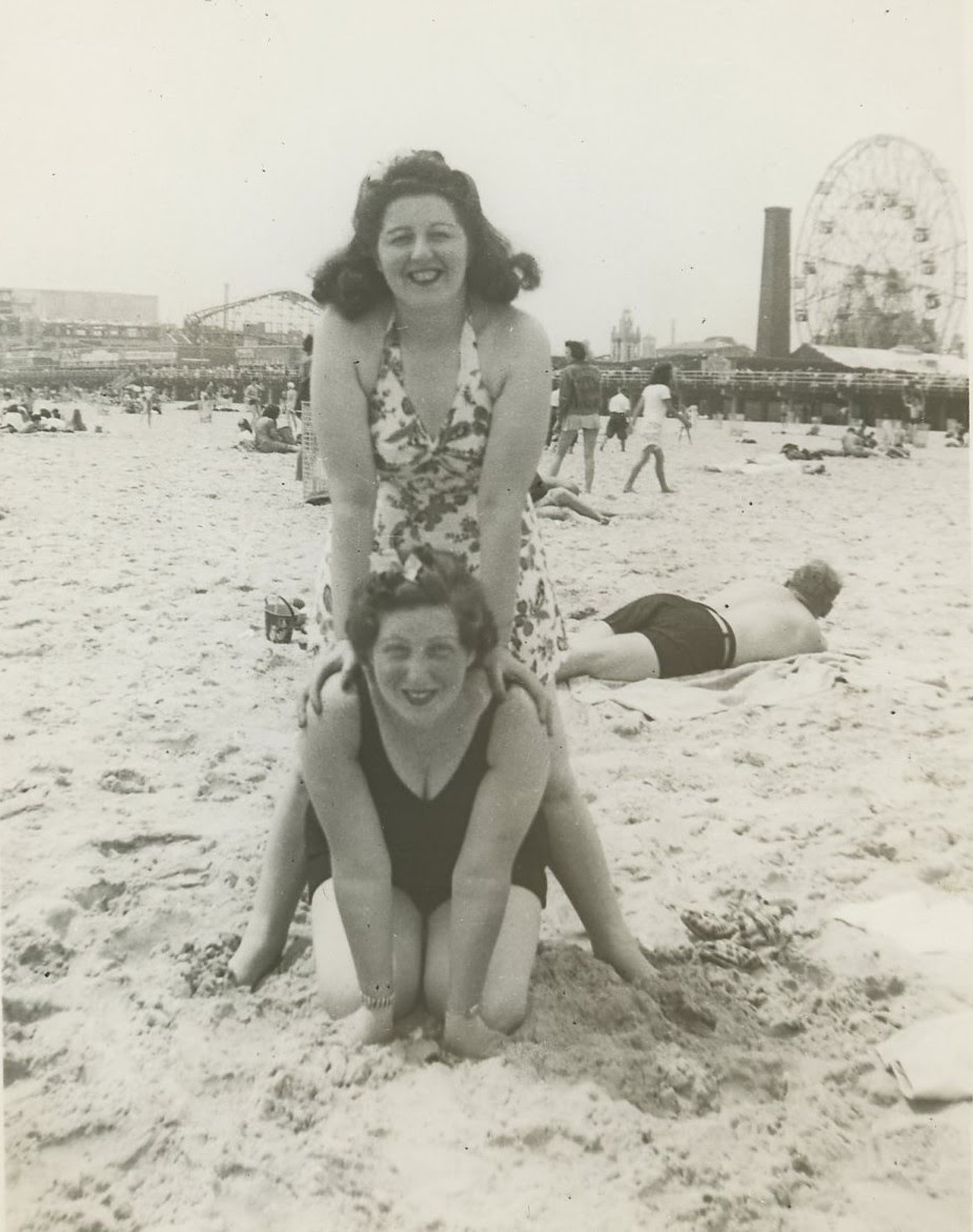 Beach gals