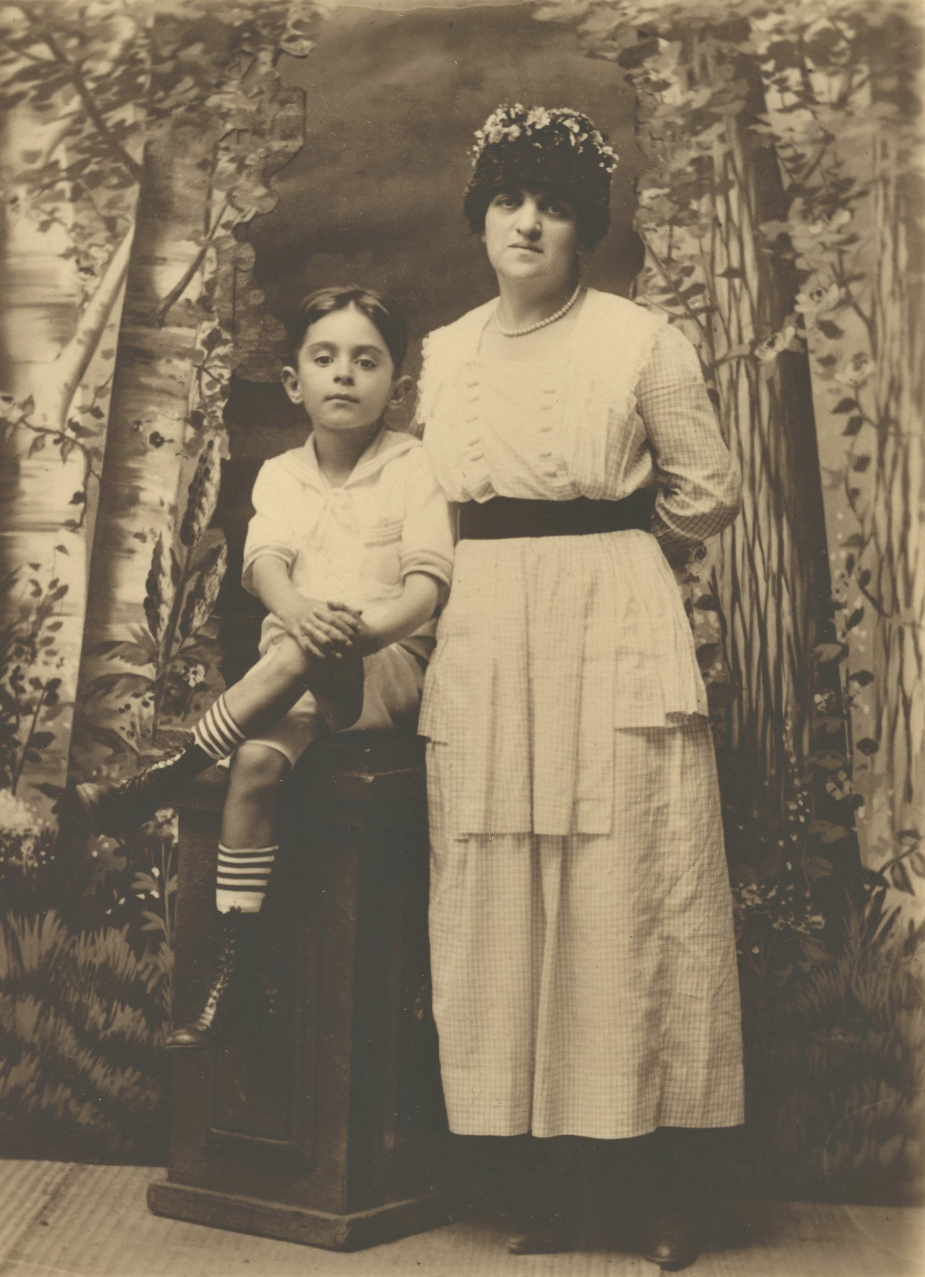 Mother's Day (photo from the Robert Kramer collection).