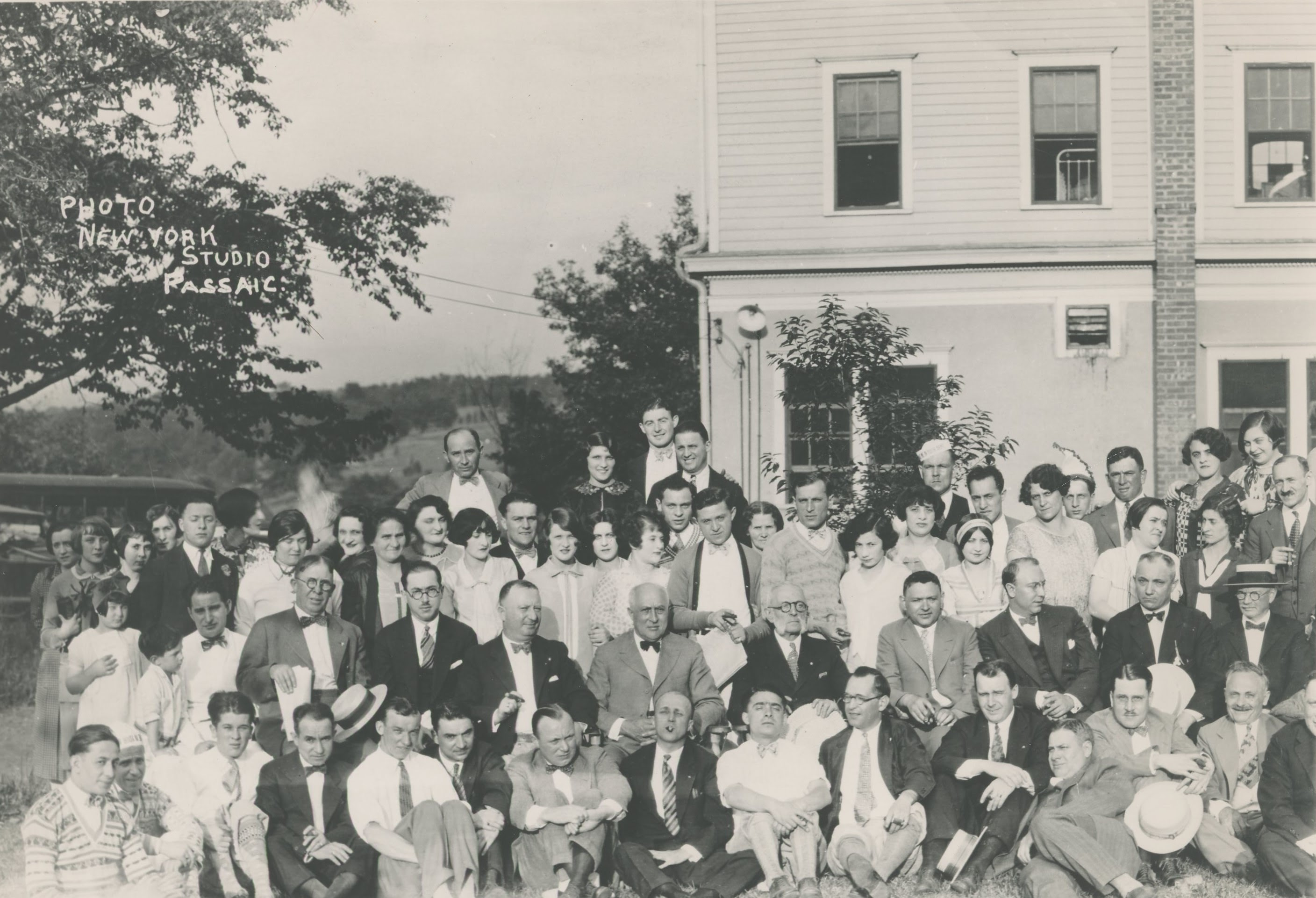 Unidentified large group
