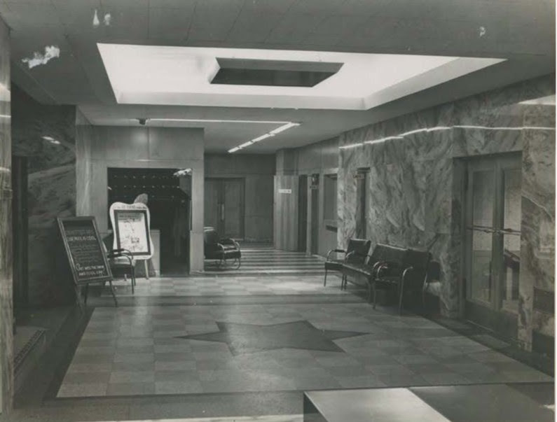 Luxurious lobby of Paterson Y