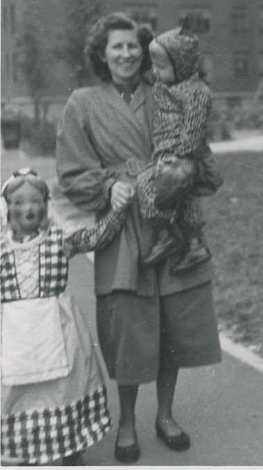 Sue Shell and children