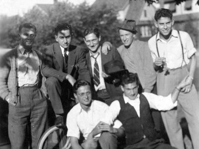 Bob Goldberg. Standing L-r are Joe Margolis, (?), Harry Guon, (?), Murray, Richman, and (?)
