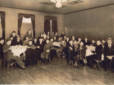 Paterson New Jersey, large group of men, women, children, Rabbi Reuben Kaufman